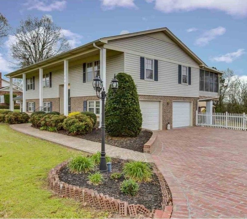 Property image 2 at 110 Raven Wood Circle, Piedmont, SC 29673