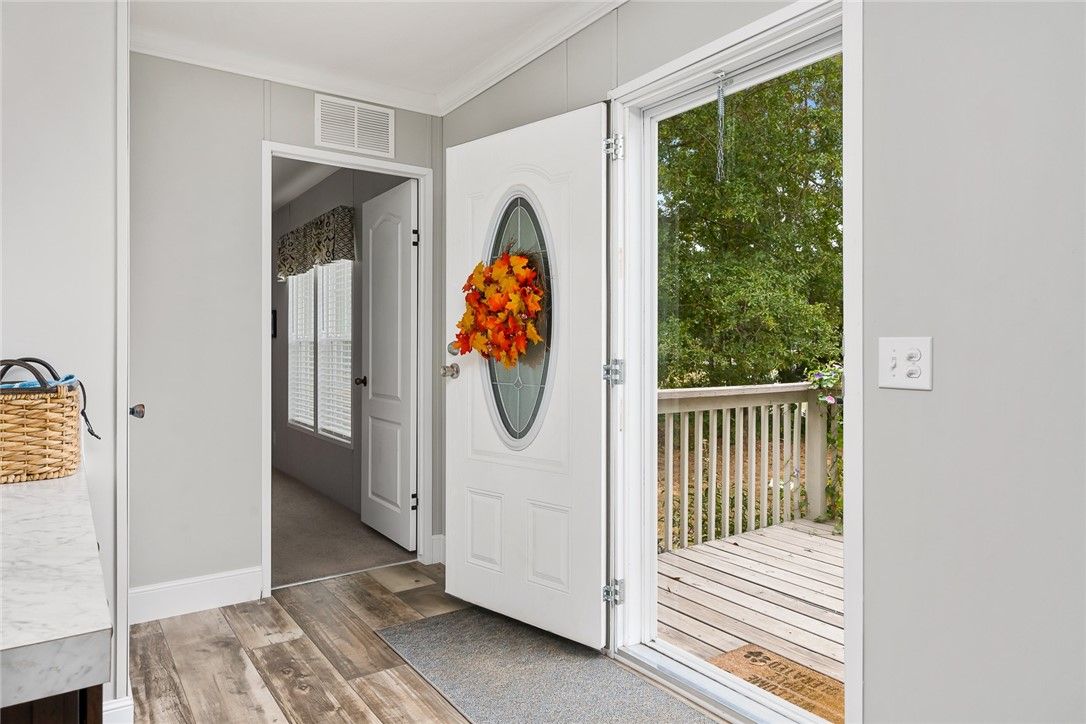 Property image 5 at 105 Twin Oaks Court, Iva, SC 29655