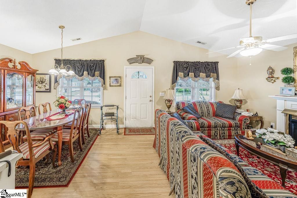 Property image 4 at 4 Anniston Way, Greenville, SC 29617