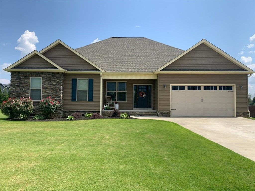 Main image of property at 211 Windy Meadows Lane, West Union, SC 29696