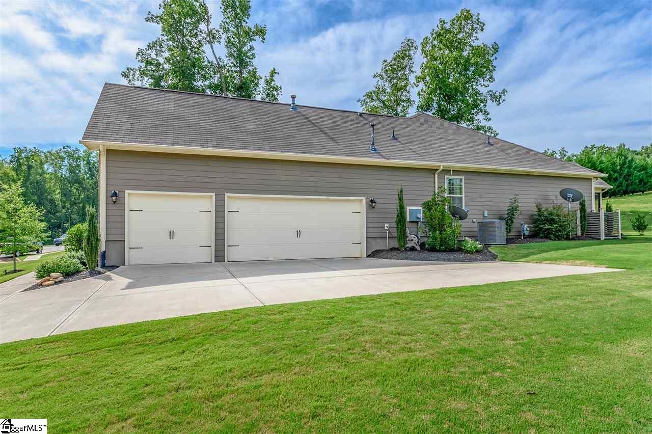 Property image 5 at 143 Scotts Bluff Drive, Simpsonville, SC 29681-8011