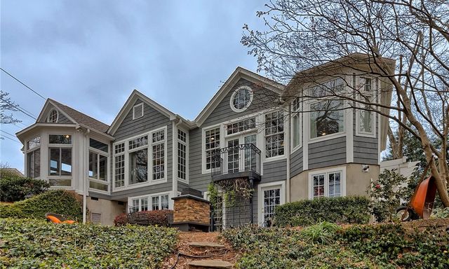 213 Strawberry Lane