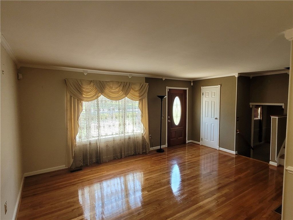 Property image 3 at 1008 Royal Summit Drive, Seneca, SC 29678