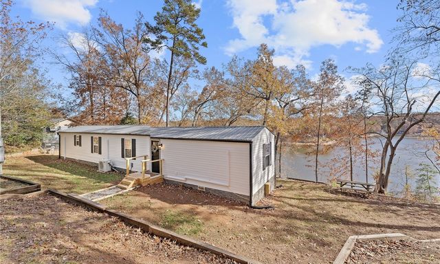 116 Lake Forest Drive