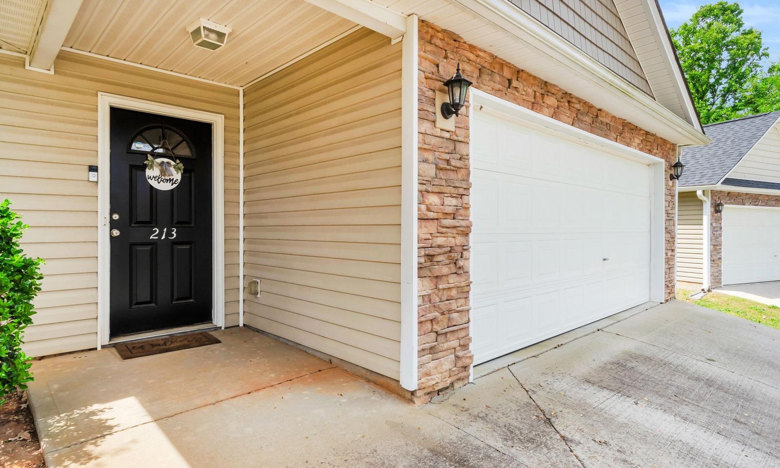 Property image 2 at 213 Haven Reach Way, Taylors, SC 29687