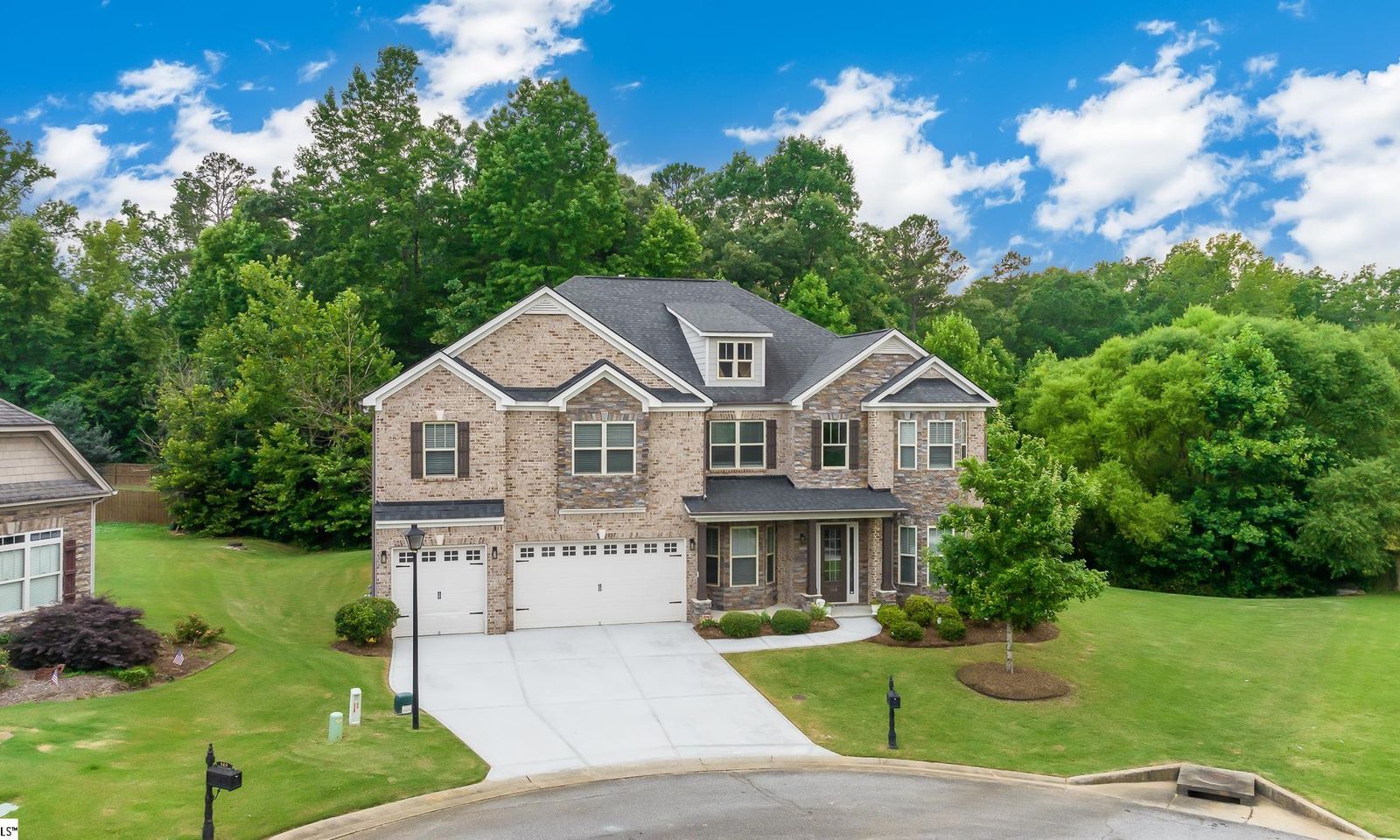 Main image of property at 153 Palm Springs Way, Simpsonville, SC 29681