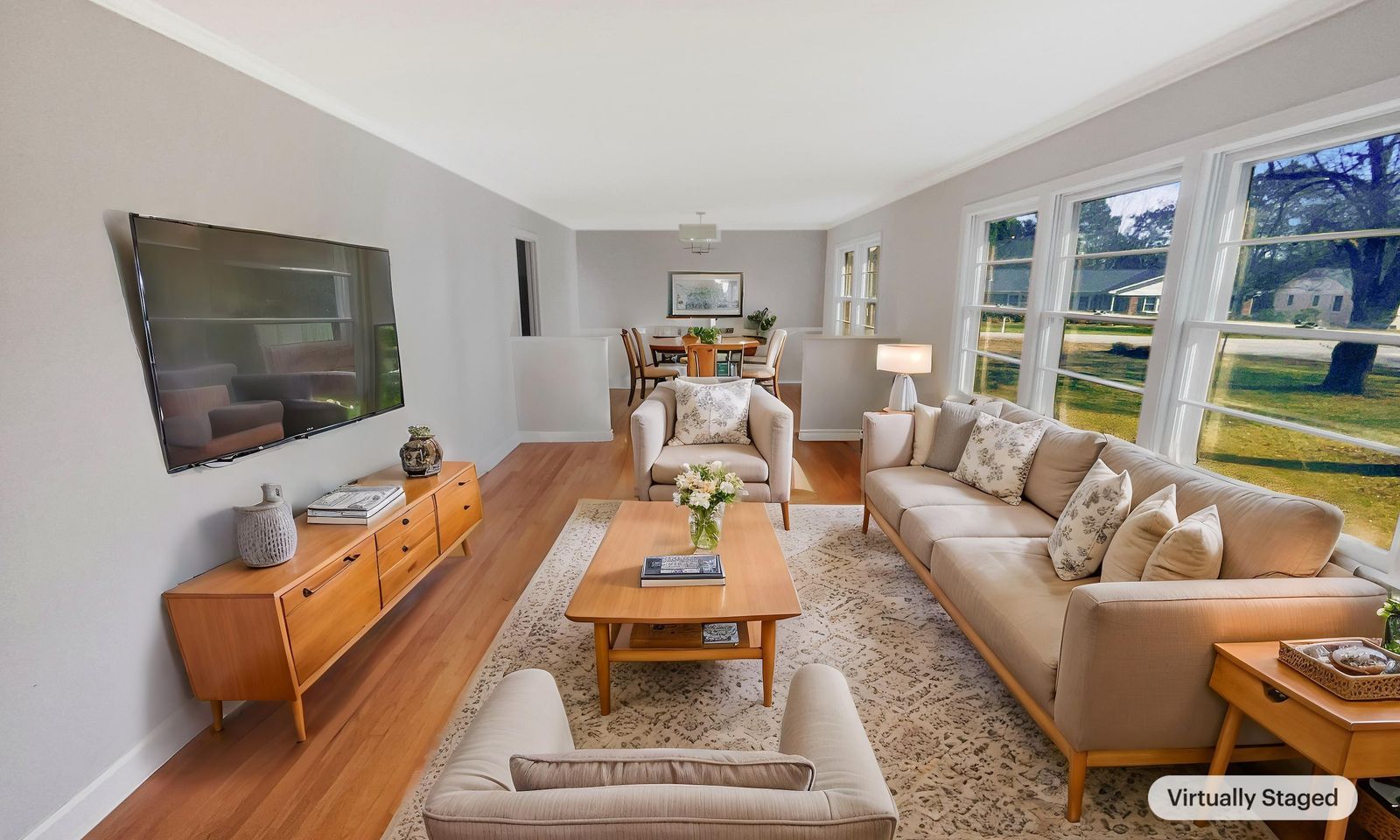 Property image 2 at 8 Howell Circle, Greenville, SC 29615