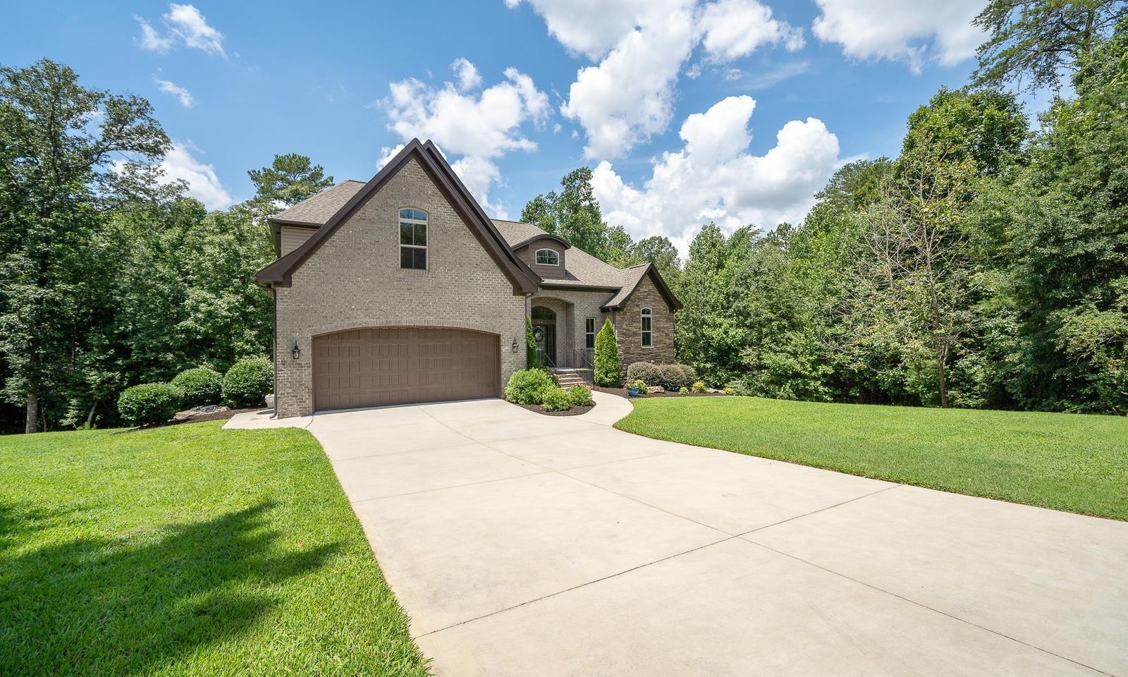 Property image 2 at 114 Woodcross Way, Easley, SC 29642