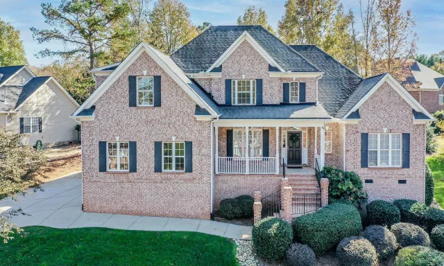 6 Habersham Court