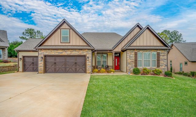 324 Holly Oaks Lane