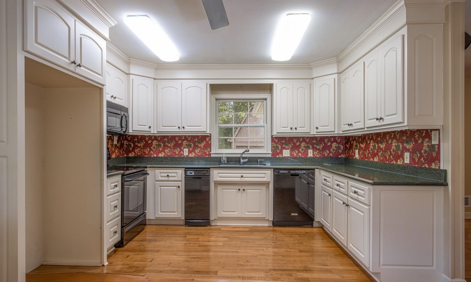 Property image 3 at 9 VALERIE Drive, Greenville, SC 29615