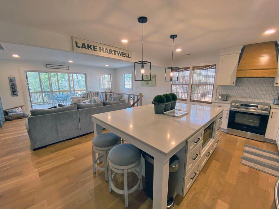 Property image 3 at 203 Dogwood Road, Townville, SC 29689
