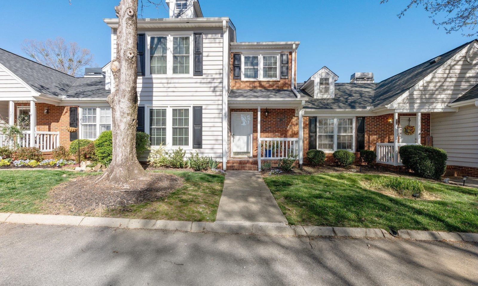40 Wood Pointe Drive