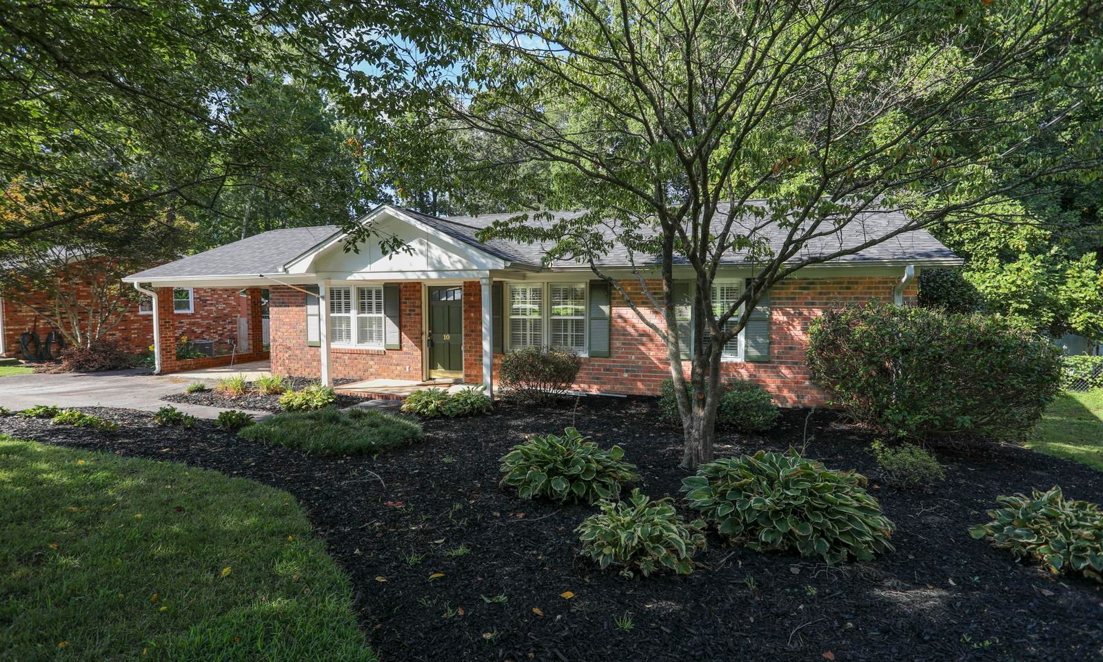 Property image 3 at 10 Trent Drive, Taylors, SC 29687