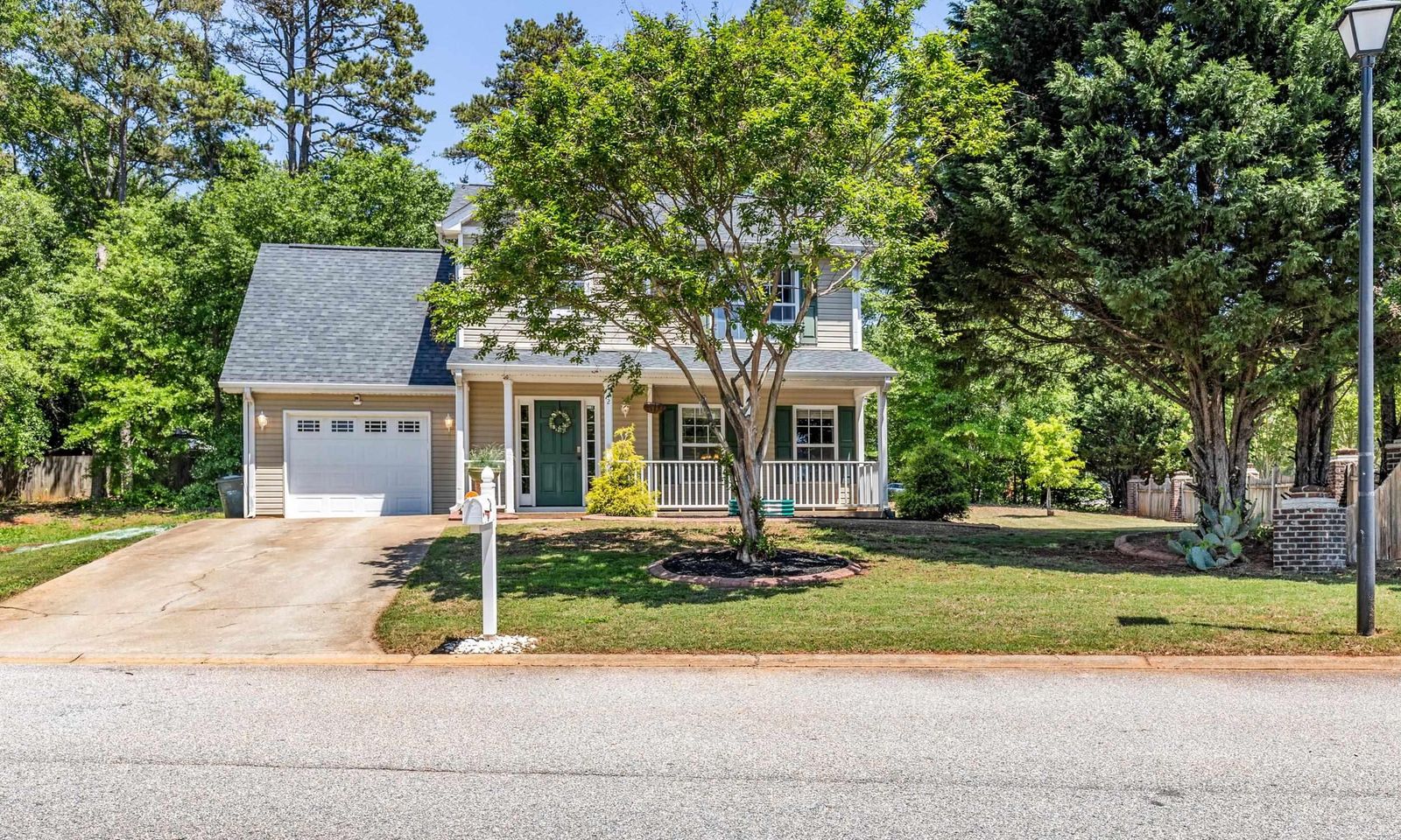 Property image 2 at 2 Susana Drive, Greer, SC 29651