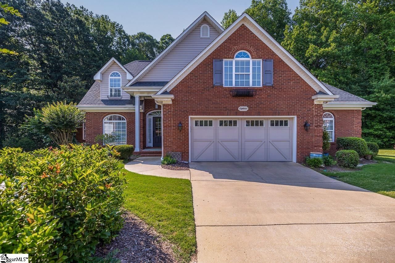 Main image of property at 18 Middlewick Court, Simpsonville, SC 29681
