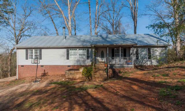 100 N Plainview Drive