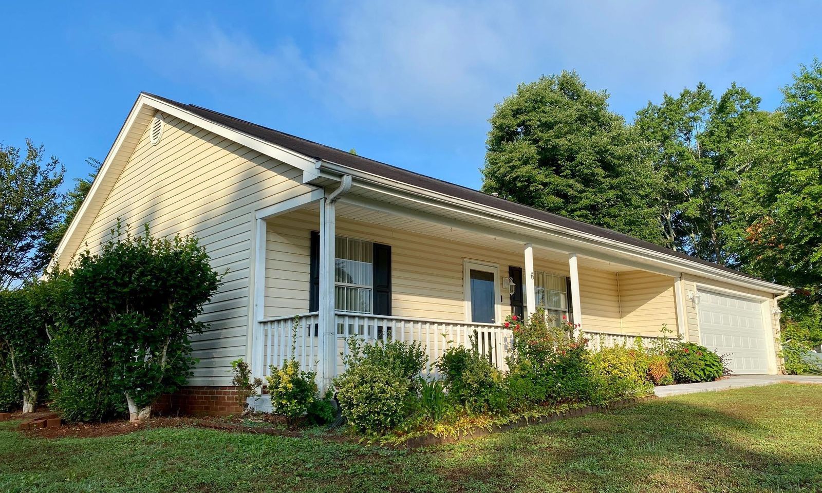 Property image 1 at 6 Ridgeside Court, Greenville, SC 29617