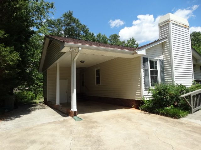 Property image 4 at 205 Blue Ridge Drive, Clemson, SC 29631
