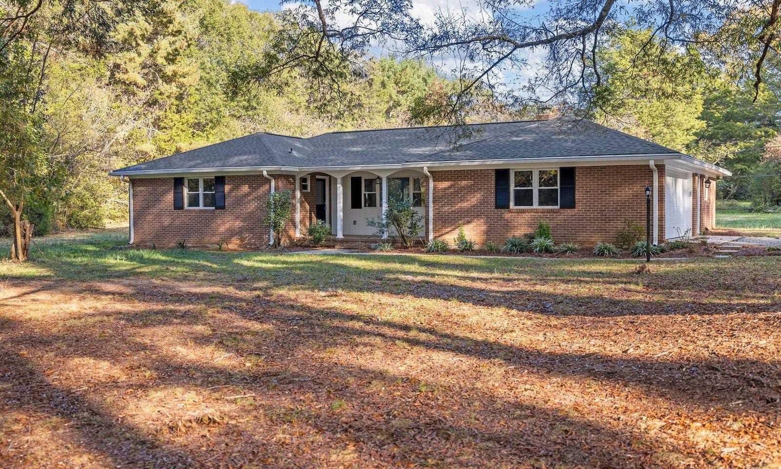 Property image 4 at 339 Spring Forest Drive, Simpsonville, SC 29681-4527