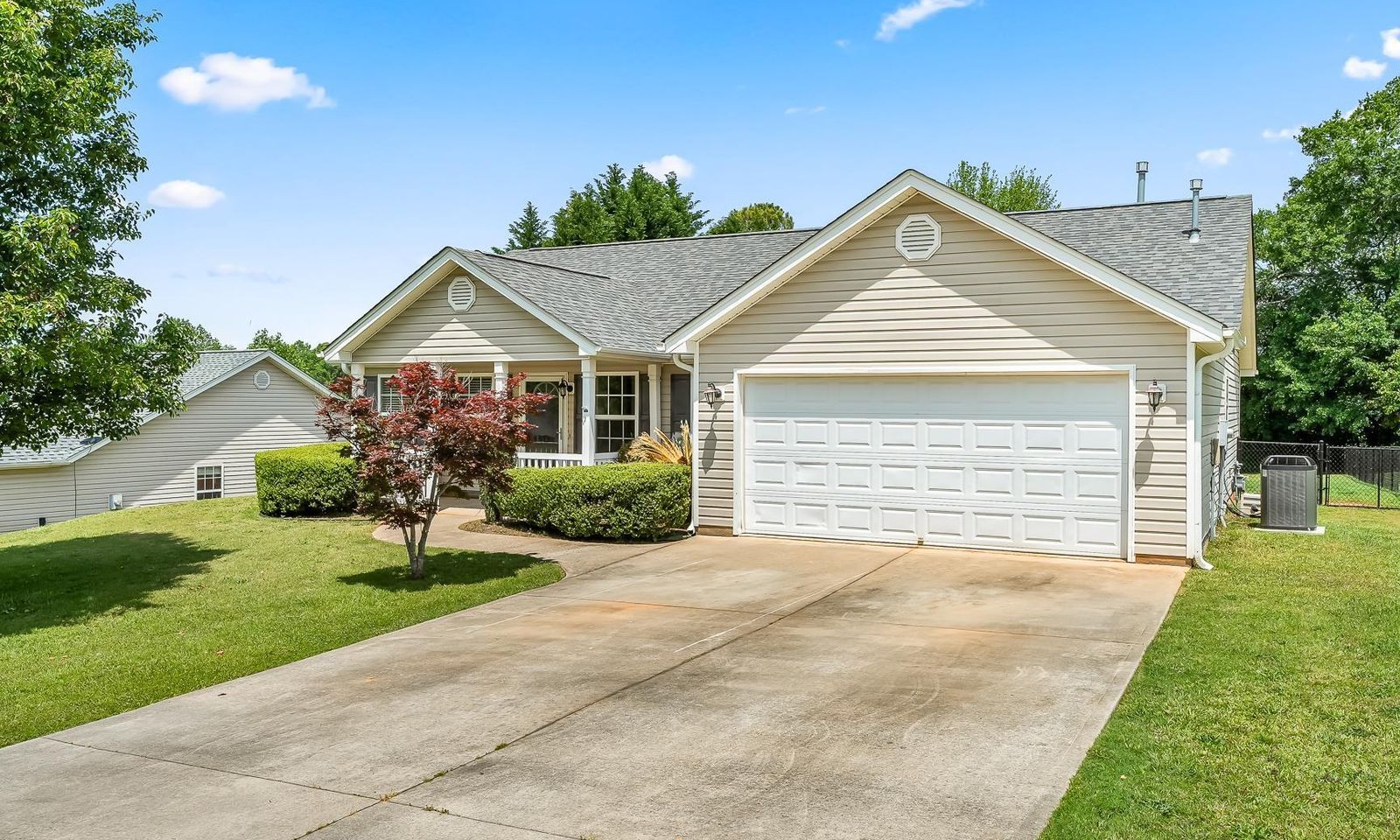 Westwood Pointe, Anderson Community
