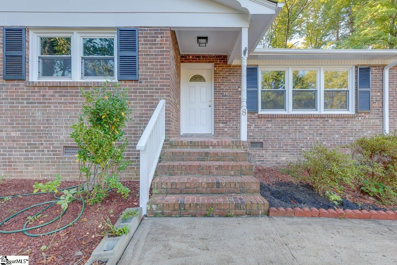 Property image 3 at 8 Confederate Circle, Taylors, SC 29687
