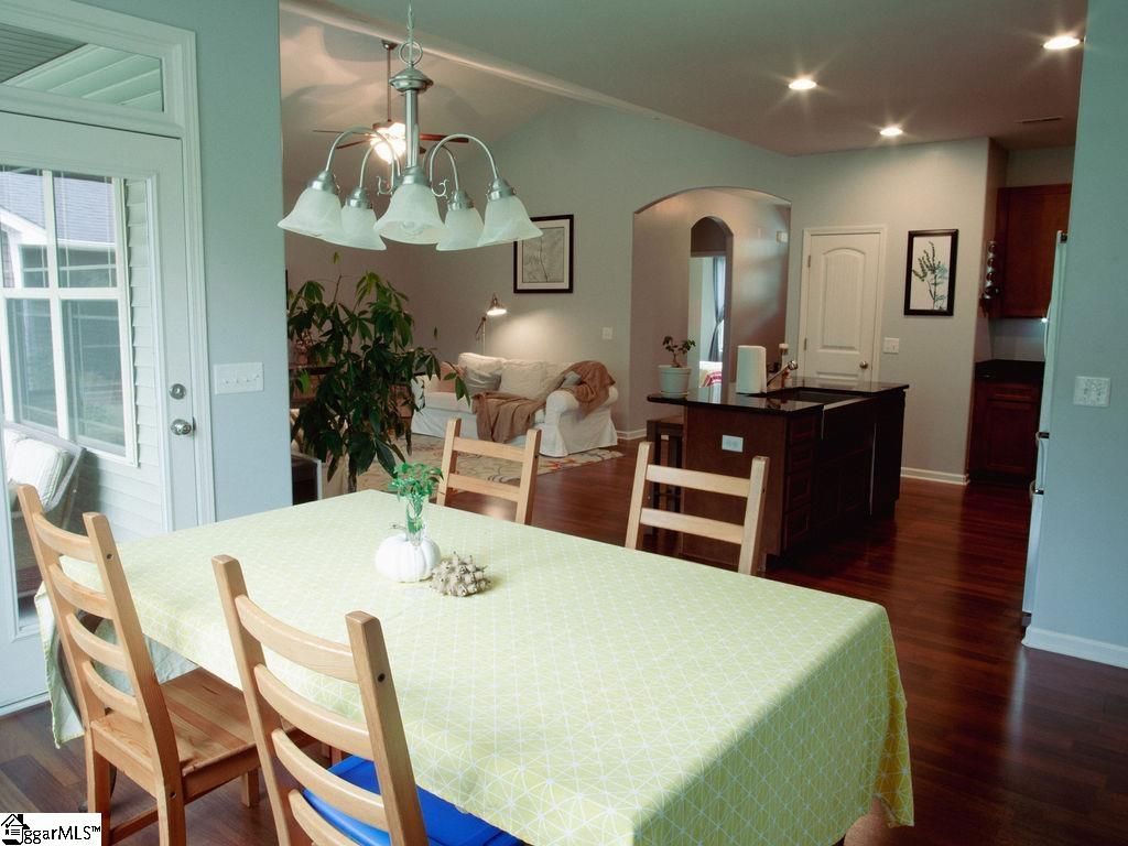 Property image 4 at 220 Finley Hill Court, Simpsonville, SC 29681-8130
