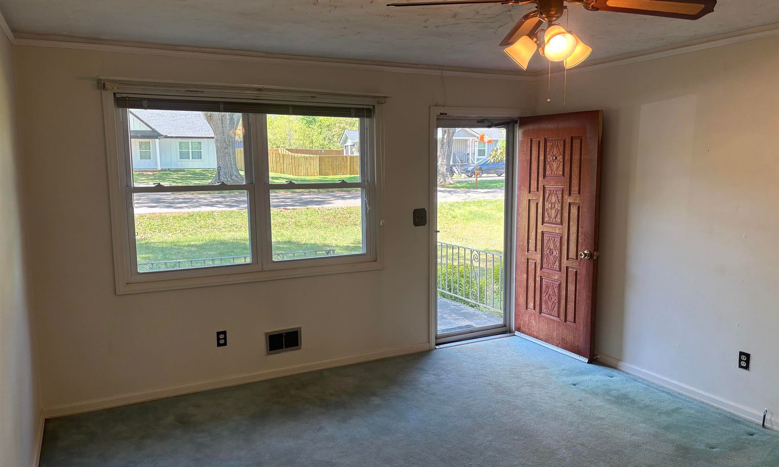 Property image 4 at 203 Sulphur Springs Drive, Greenville, SC 29617
