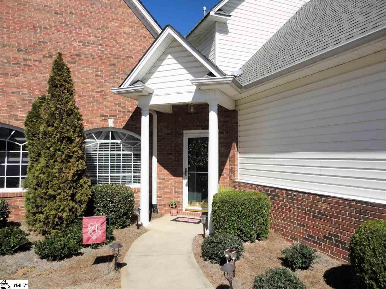 Property image 2 at 129 High Crest Court, Simpsonville, SC 29681