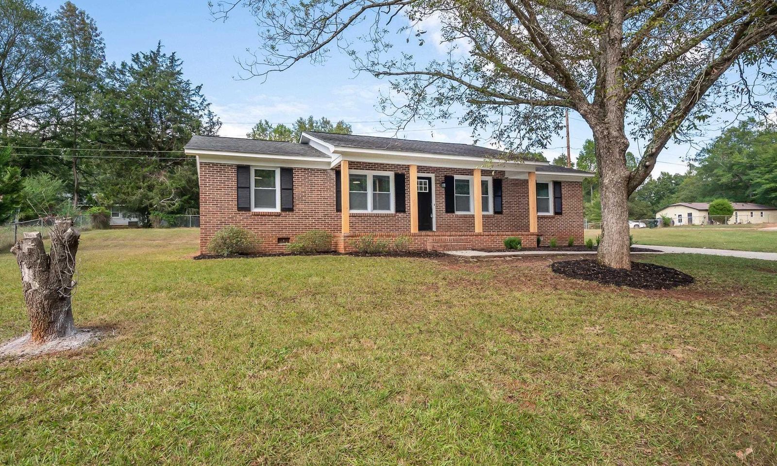 Property image 2 at 111 S. King Drive, Fountain Inn, SC 29644