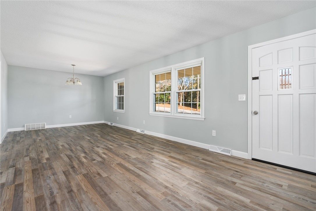 Property image 5 at 213 Nottingham Way, Anderson, SC 29621