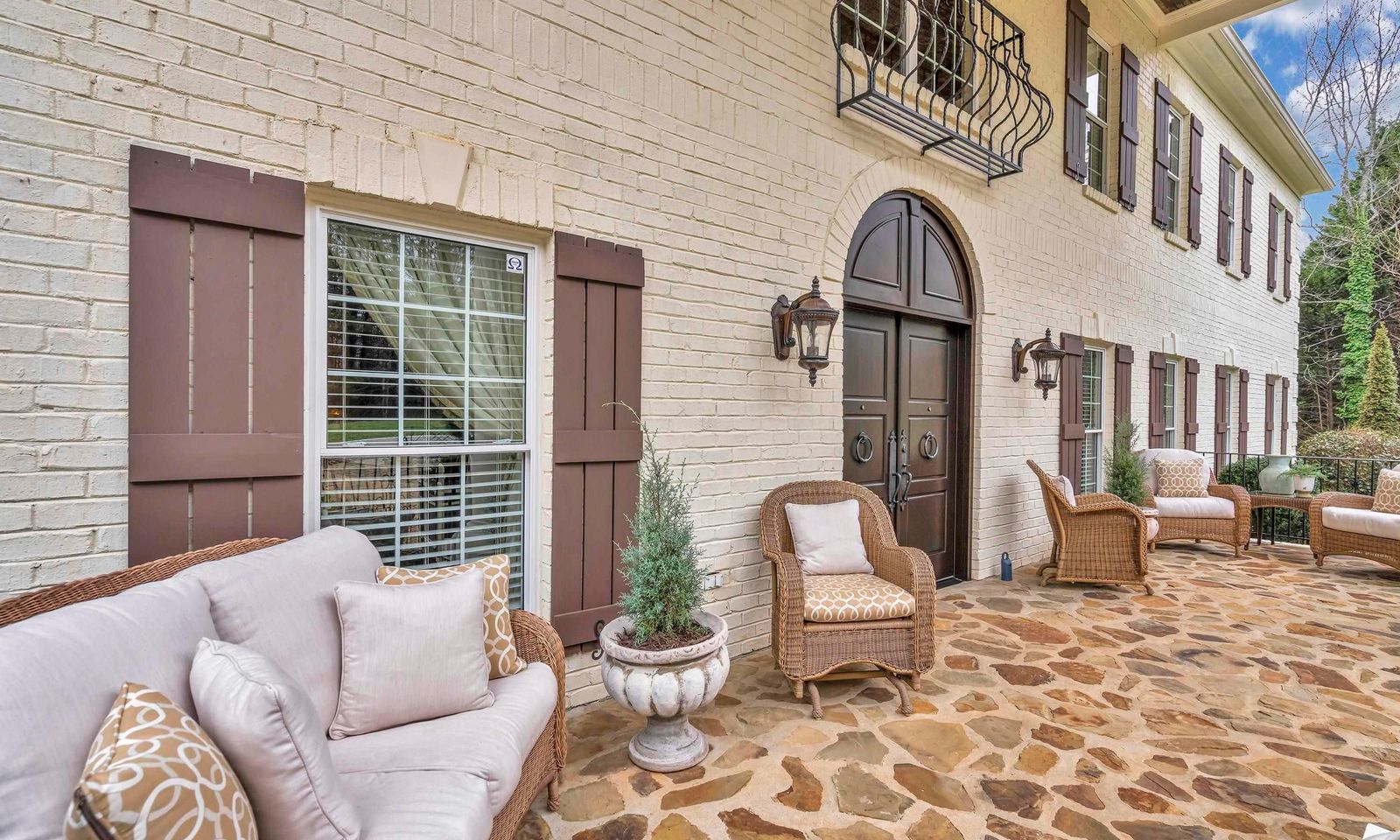 Property image 4 at 12 Woodvalley Court, Greenville, SC 29617