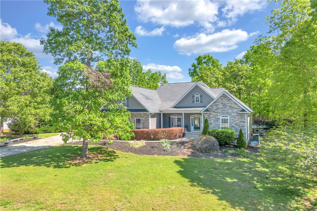 Property image 2 at 527 Serria Way, Seneca, SC 29678
