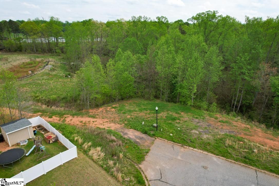 Property image 3 at 302 Oglesby Creek Lane, Boiling Springs, SC 29303