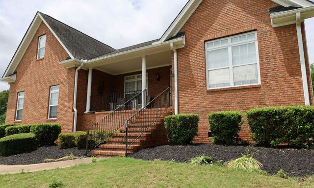104 Carnoustie Circle