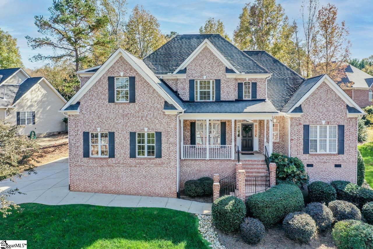 Main image of property at 6 Habersham Court, Simpsonville, SC 29681