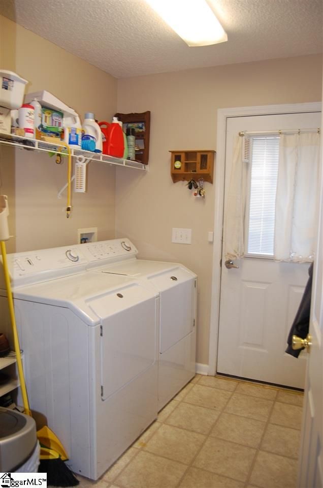 Property image 3 at 710 E Darby Road, Taylors, SC 29687