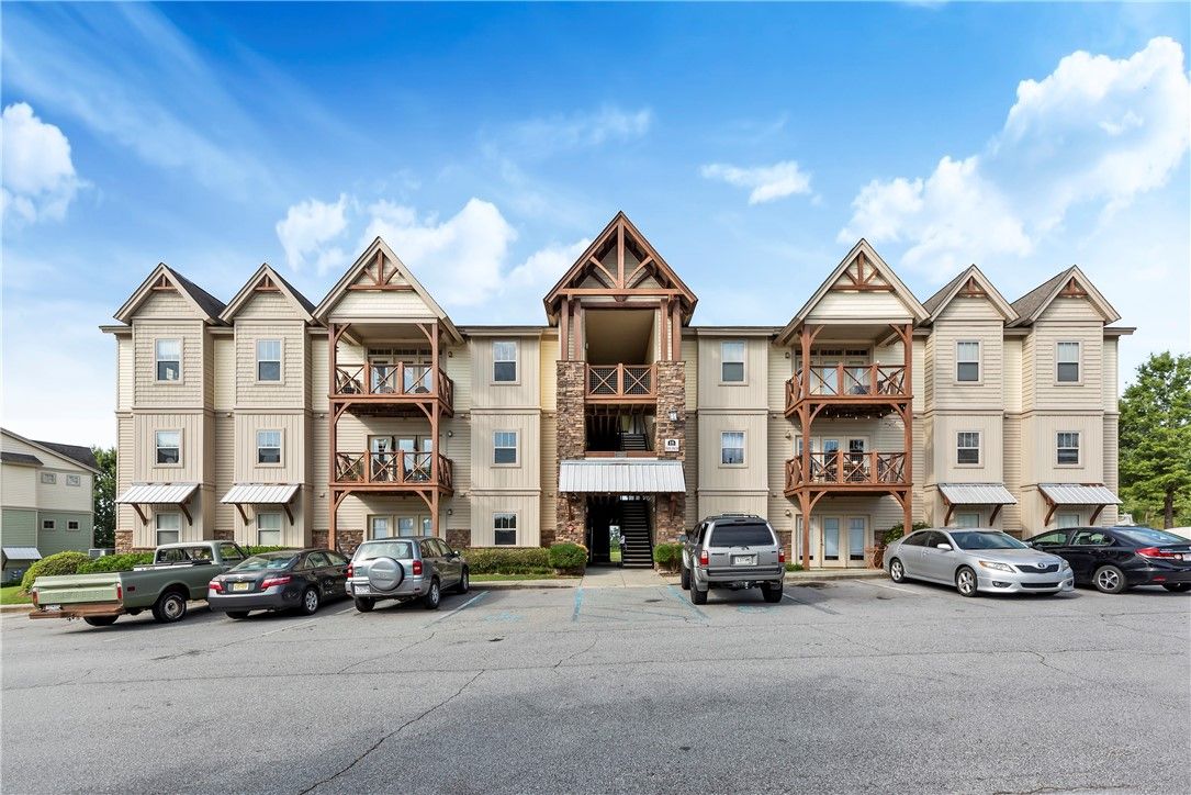 Main image of property at 1823 Muscovy Way, Seneca, SC 29678