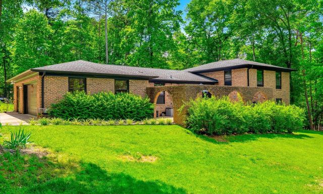 206 Woodwind Court