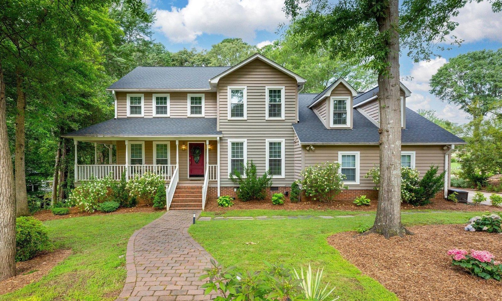 Main image of property at 113 Nightingale Lane, Greenville, SC 29607