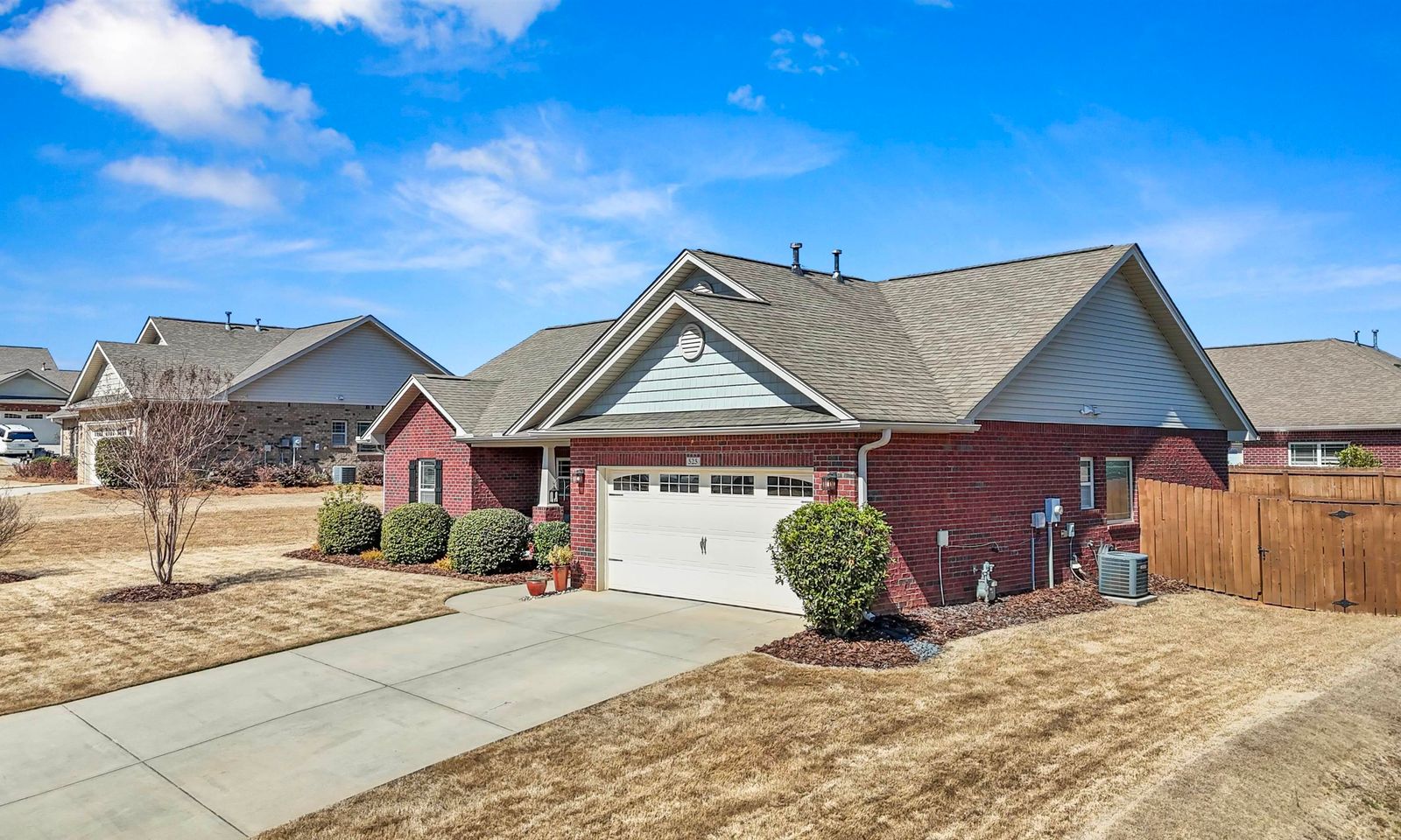 Property image 2 at 525 E Heatherstone Lane, Roebuck, SC 29376