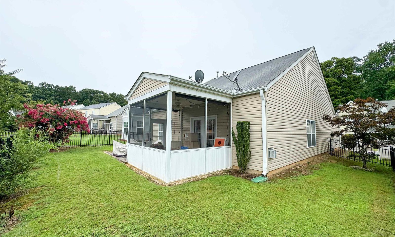 Property image 2 at 116 Ledgewood Way, Easley, SC 29642