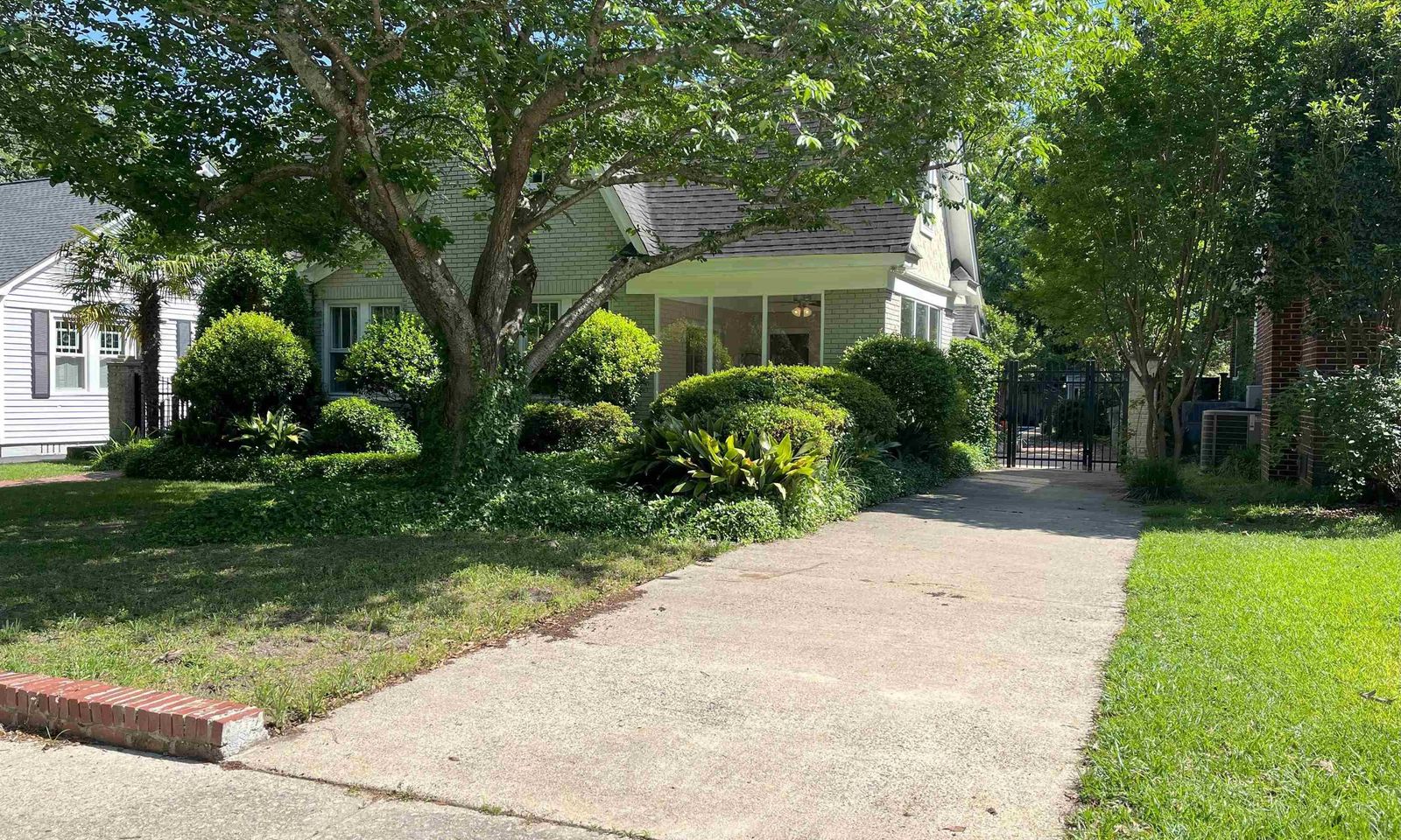 Property image 3 at 2424 Wilmot Avenue, Columbia, SC 29205-2353
