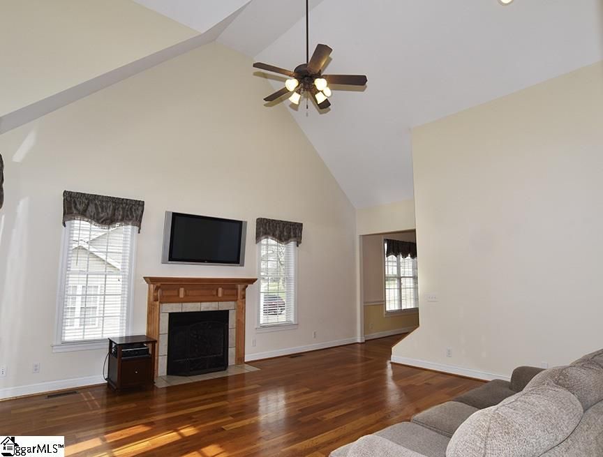 Property image 4 at 1 Cunningham Point Court, Greer, SC 29651