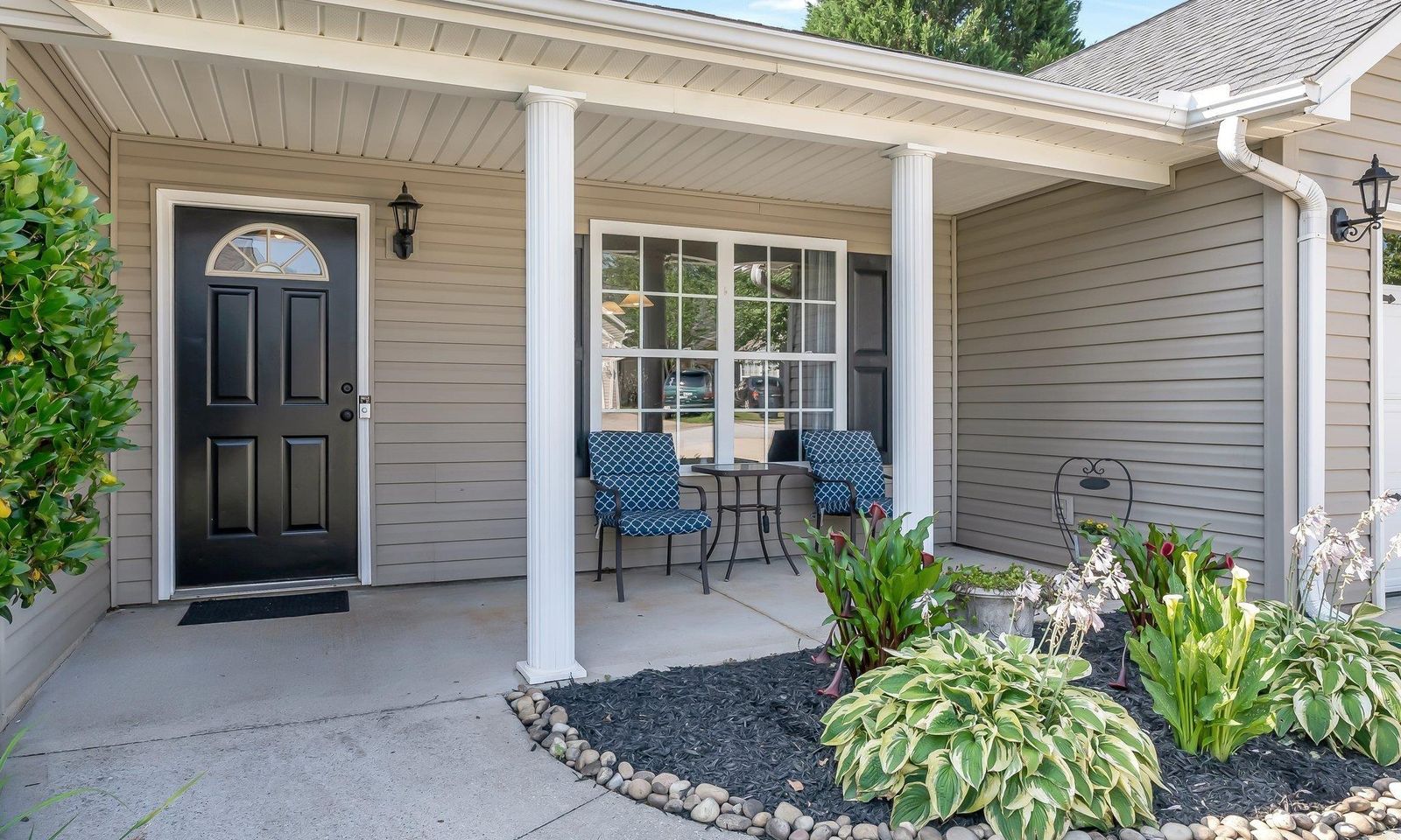 Property image 2 at 16 Fishing Run Court, Taylors, SC 29687
