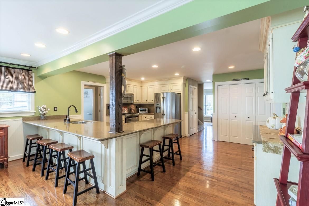 Property image 2 at 103 Amberly Court, Easley, SC 29642