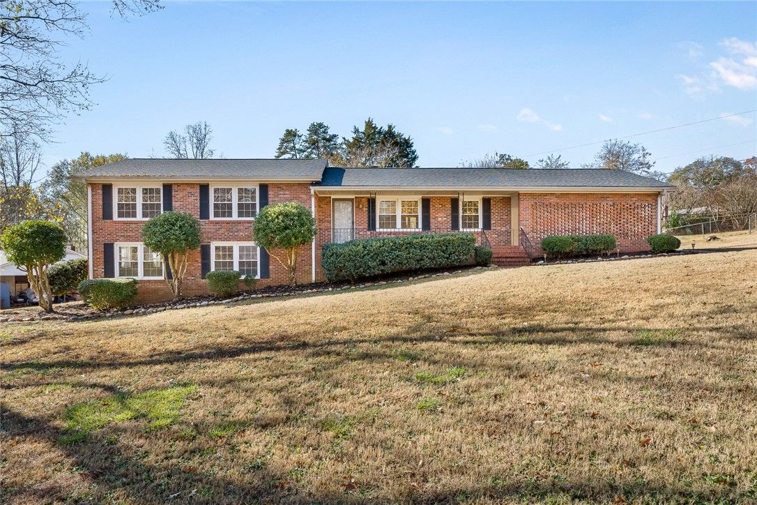 Property image 1 at 213 Nottingham Way, Anderson, SC 29621