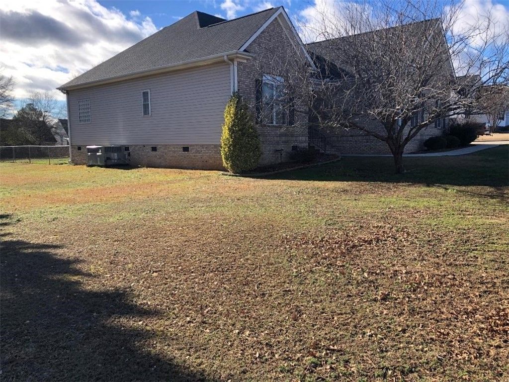 Property image 2 at 226 SPRUCE CREEK Drive, Anderson, SC 29625