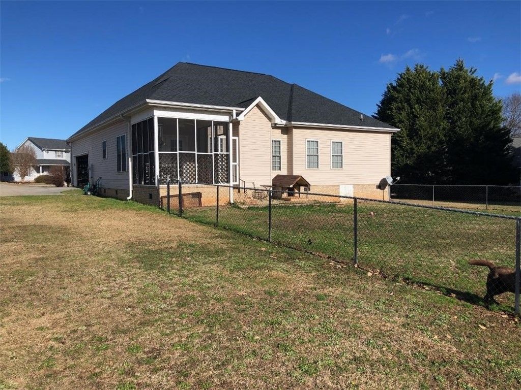 Property image 4 at 226 SPRUCE CREEK Drive, Anderson, SC 29625