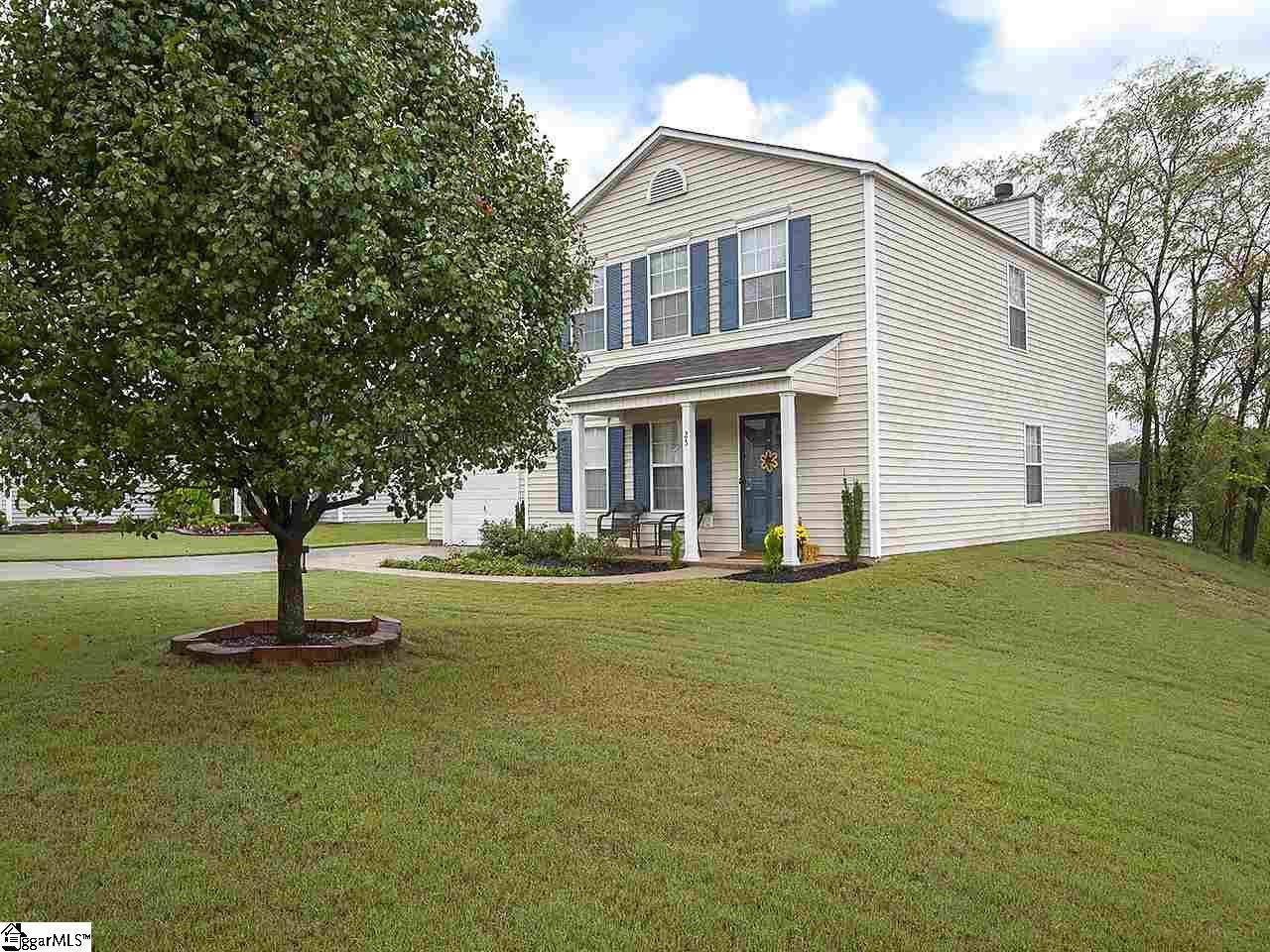 Property image 2 at 25 Willow Bend Drive, Taylors, SC 29687